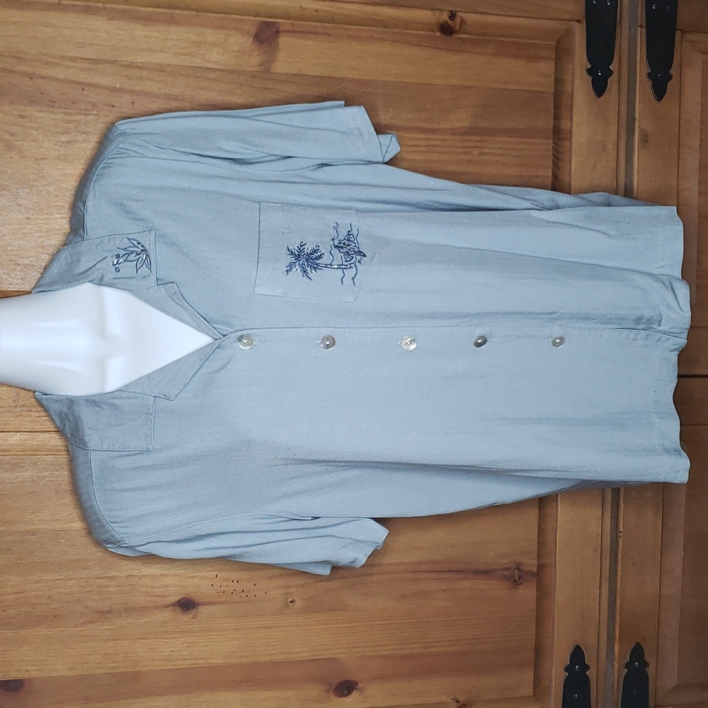 Teddi Vintage Tropical Hawaiian Embroidered Beaded Rayon Button Front Top Shirt